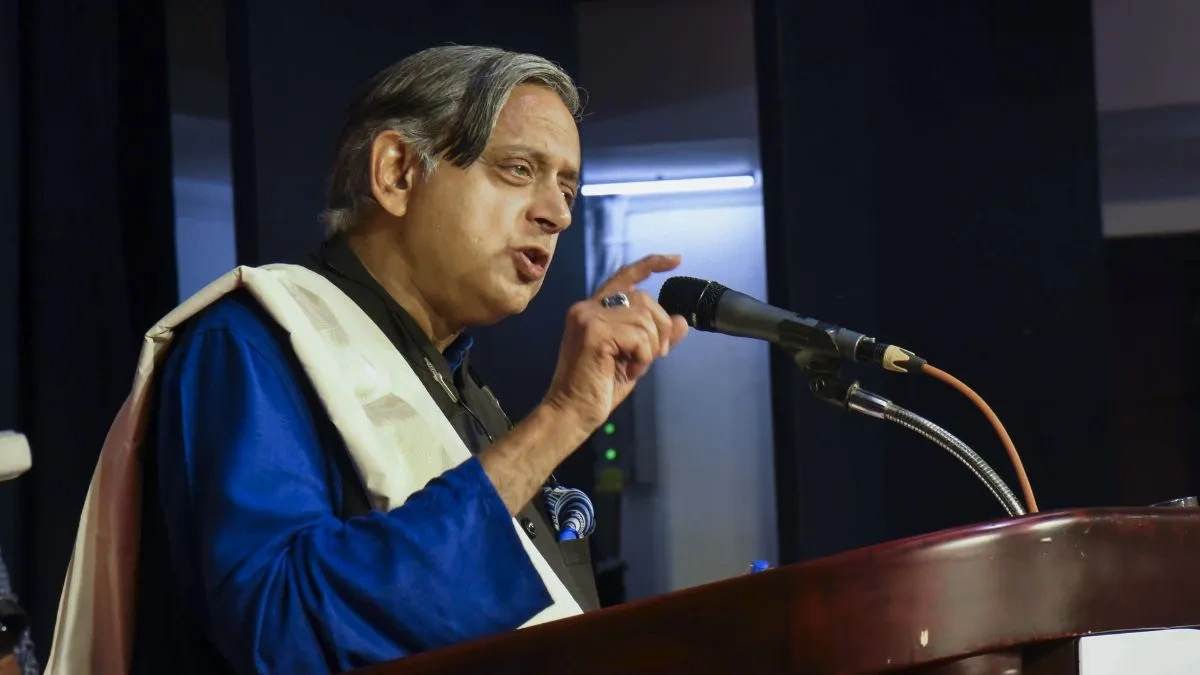 shashi tharoor