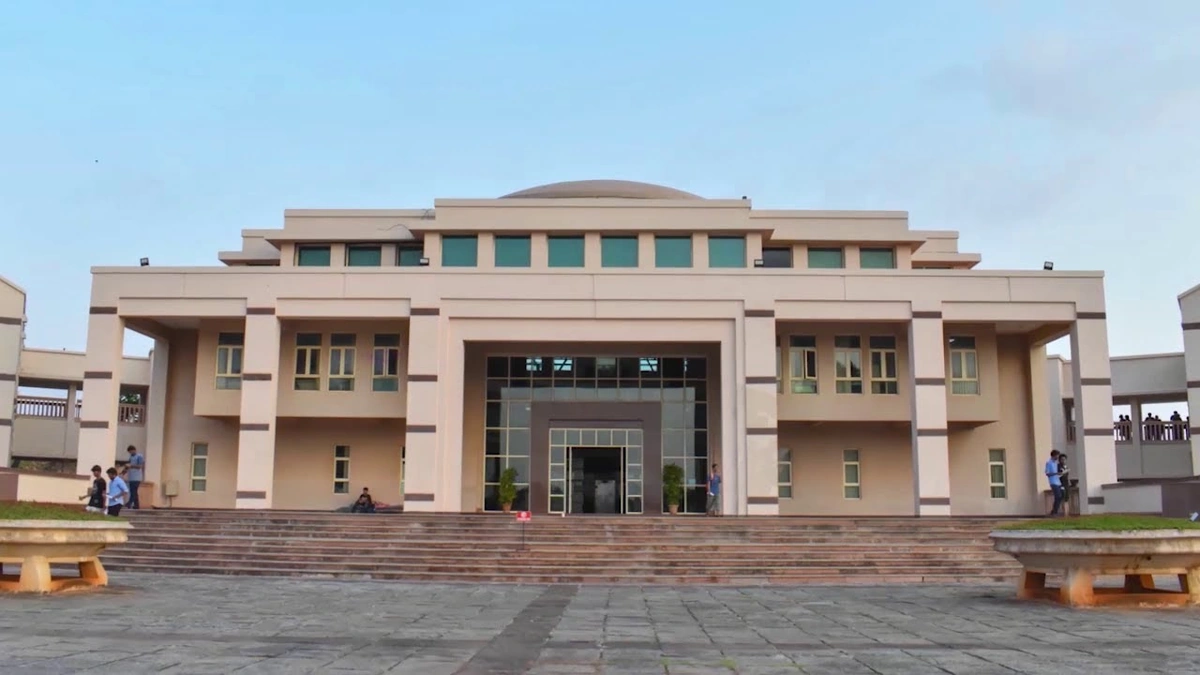 BITS Goa | More Than Just Another Engineering College? 2 The Location Advantage | More Than Just Beaches