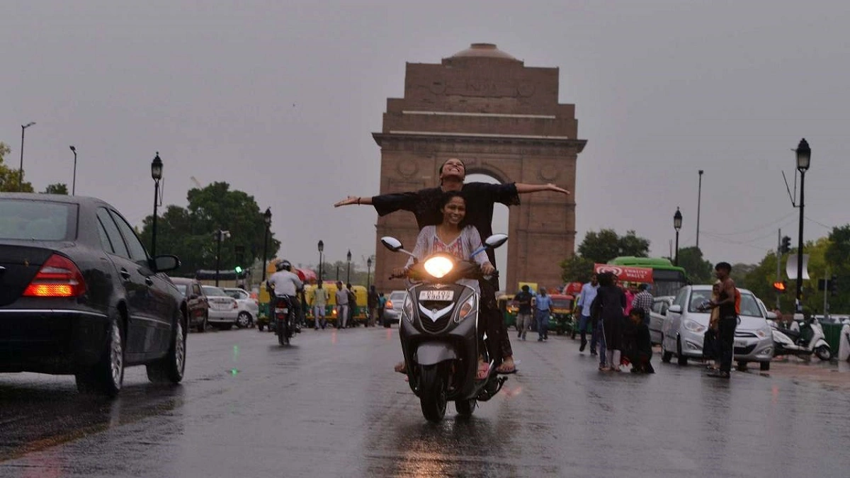 delhi weather today
