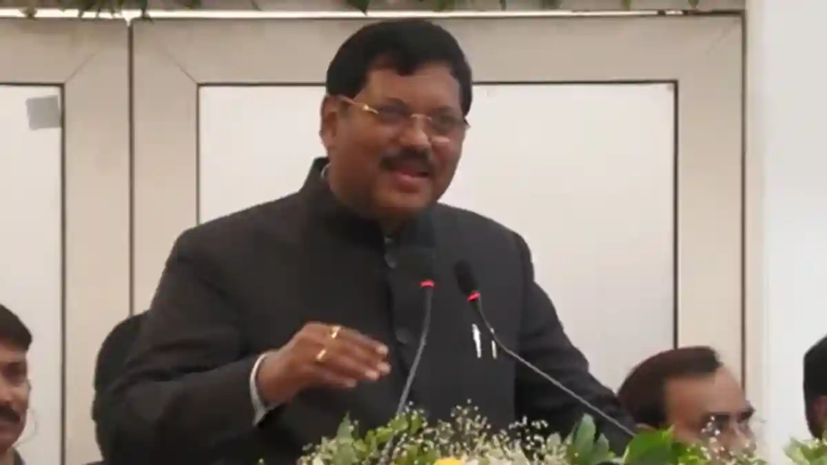 CJI Object Throwing Attempt