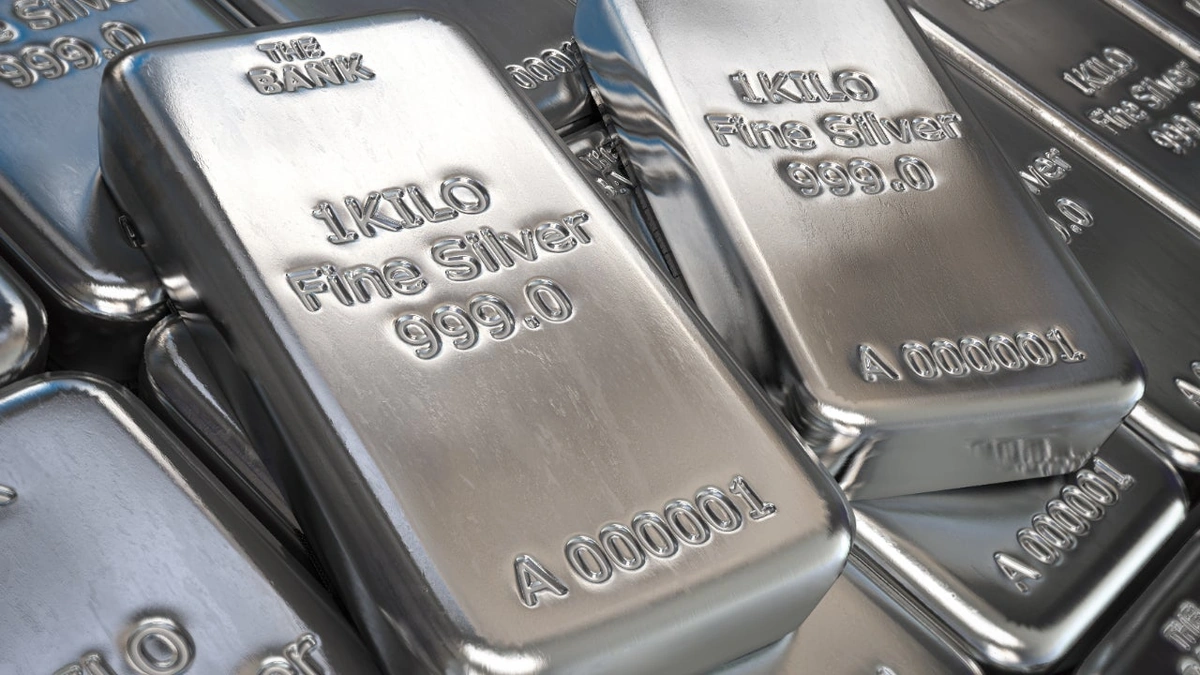 Silver Price Surges to Record $52.58 Due to London Short Squeeze and Global Demand 2 The London Short Squeeze | What’s the Big Deal?