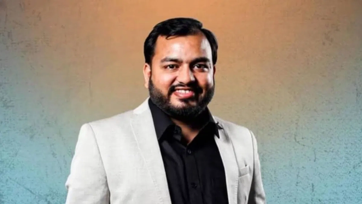 alakh pandey net worth