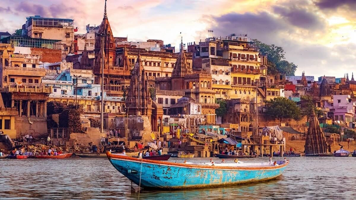 The Spiritual Significance of Varanasi's Climate