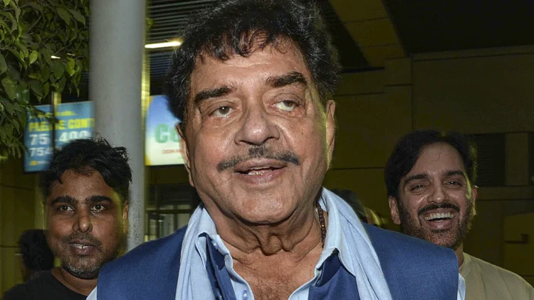 Shatrughan Sinha | More Than Just a "Shotgun" - Why His Journey Still Matters 1 shatrughan sinha
